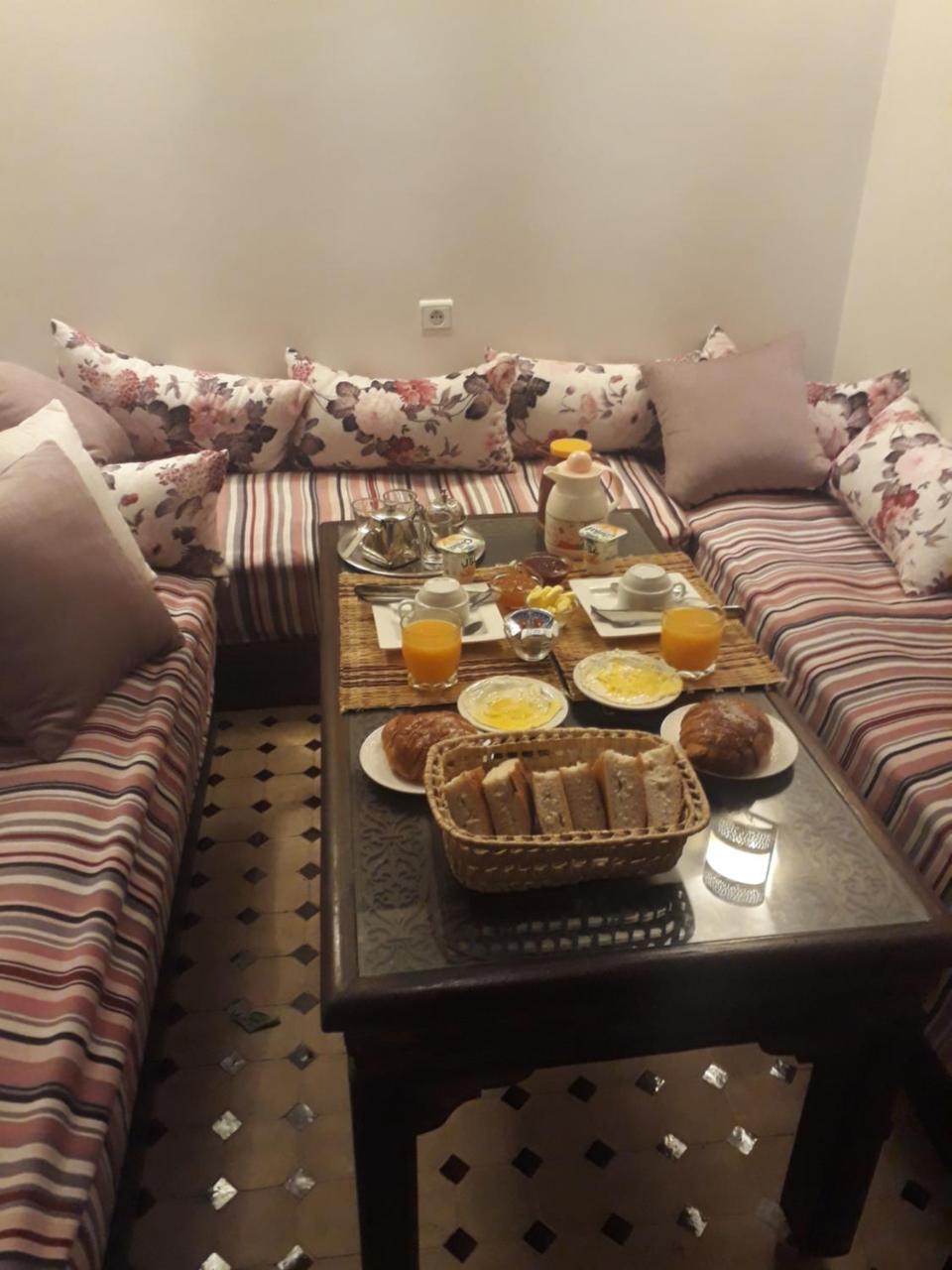 ホテル Les Reves De Marrakech マラケシュ エクステリア 写真
